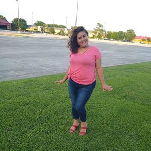 Meet your Posher, Roxana